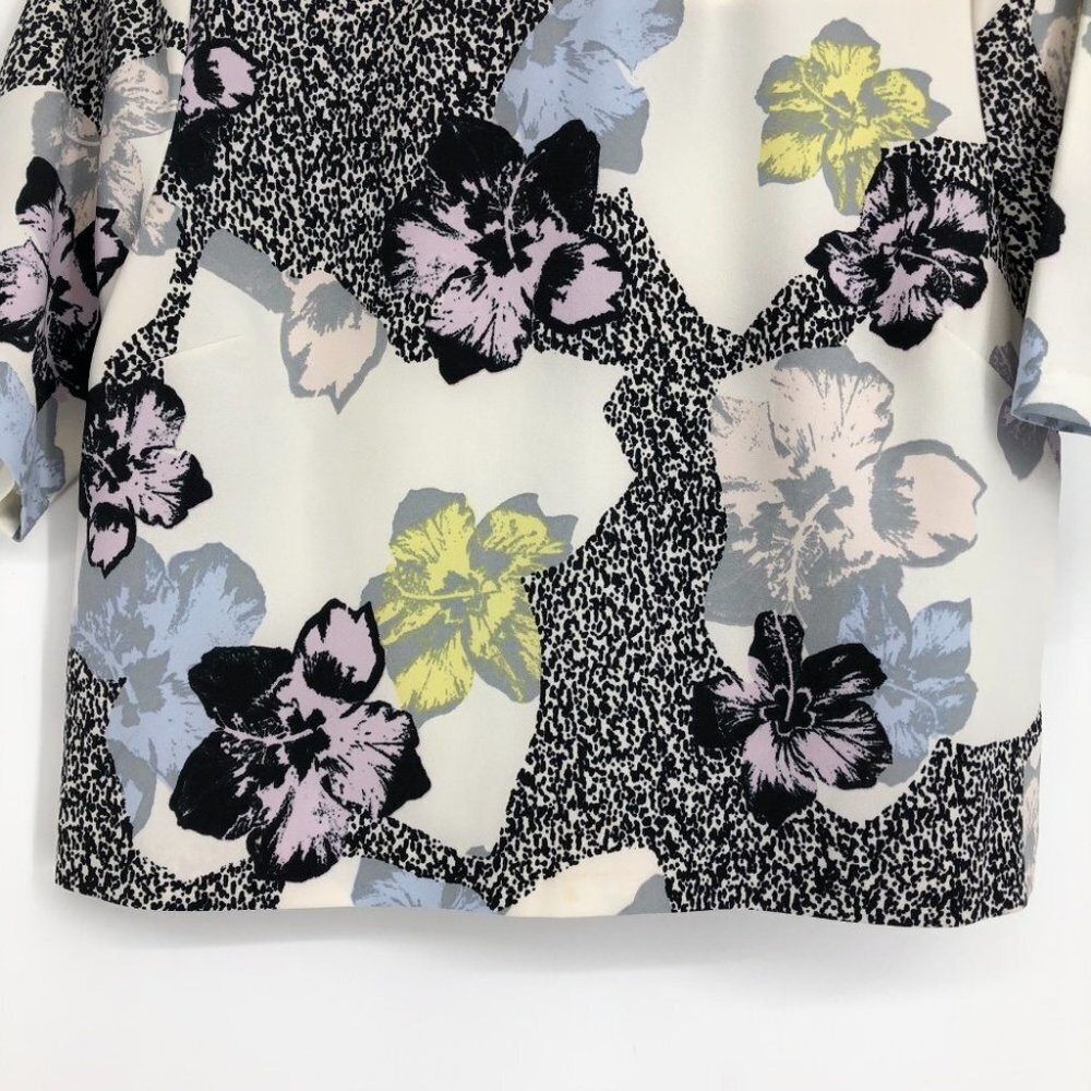 BAR  III Black & White Multicolor Floral Printed Short Sleeve Jewel Neck Top S - Picture 6 of 13